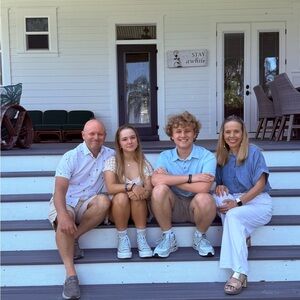 Meet your Posher, Paula